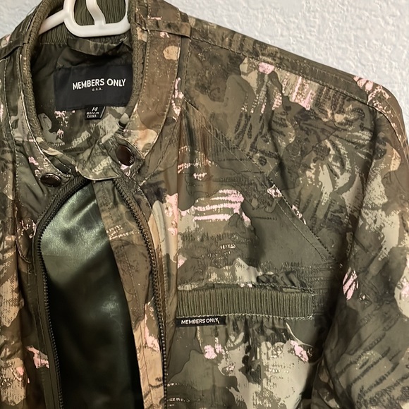 Jacket - Picture 3 of 7